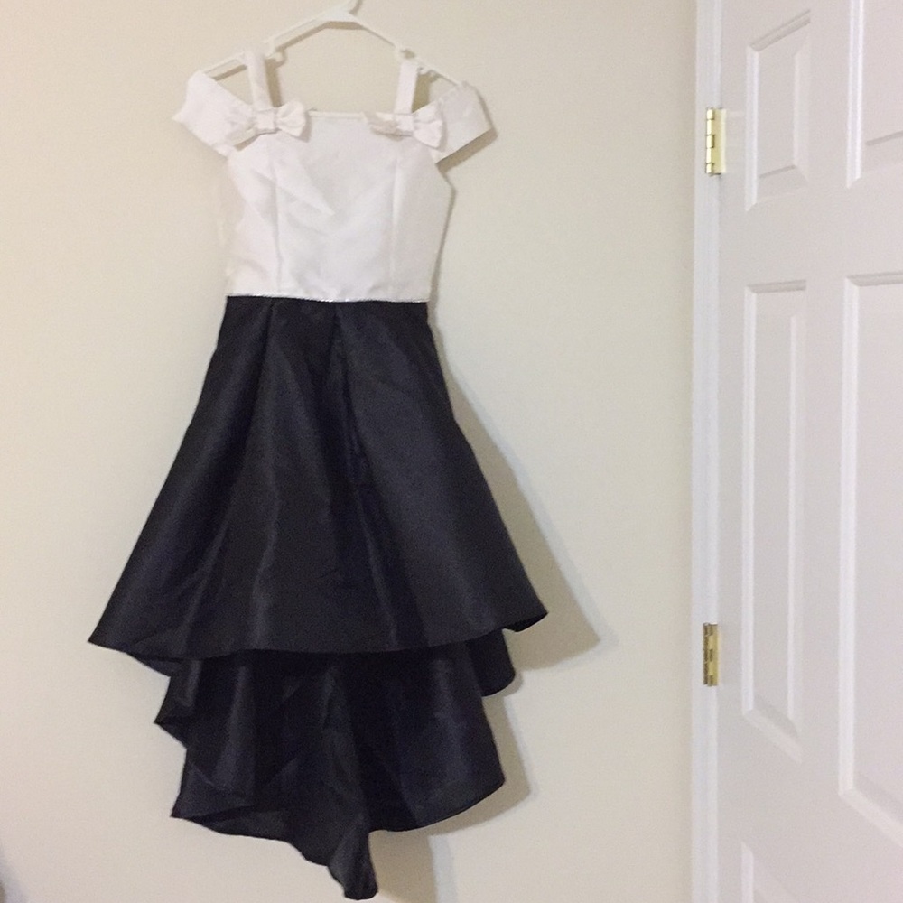 Speechless Kids Dress. Ivory/Black